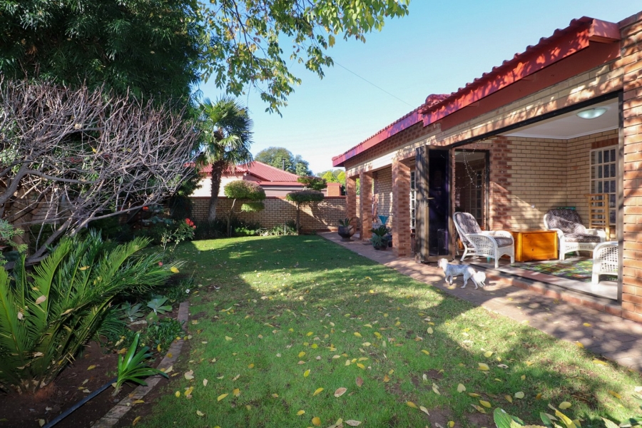 3 Bedroom Property for Sale in Flamwood North West